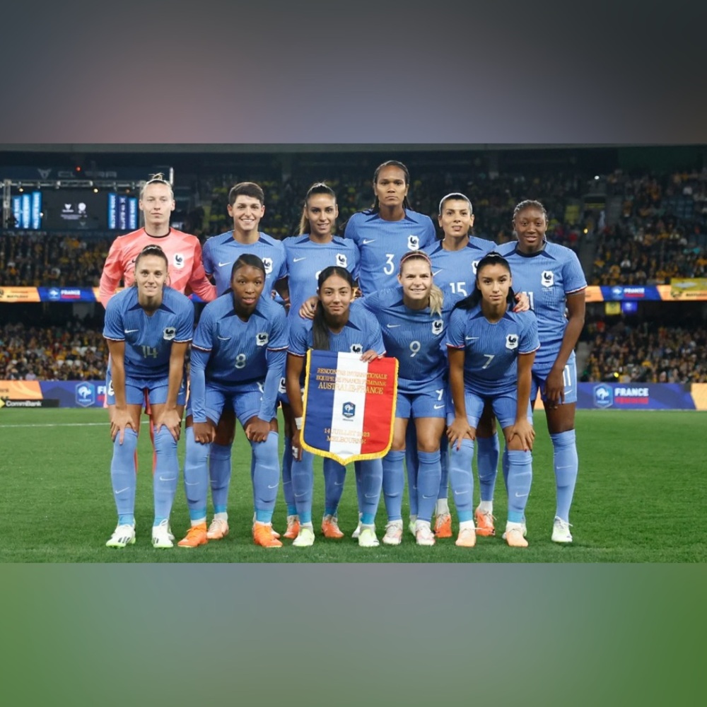 Nike Authentic France National Team 2023 Dri-Fit Soccer Jersey Women’s Sz: M - Picture 2 of 7